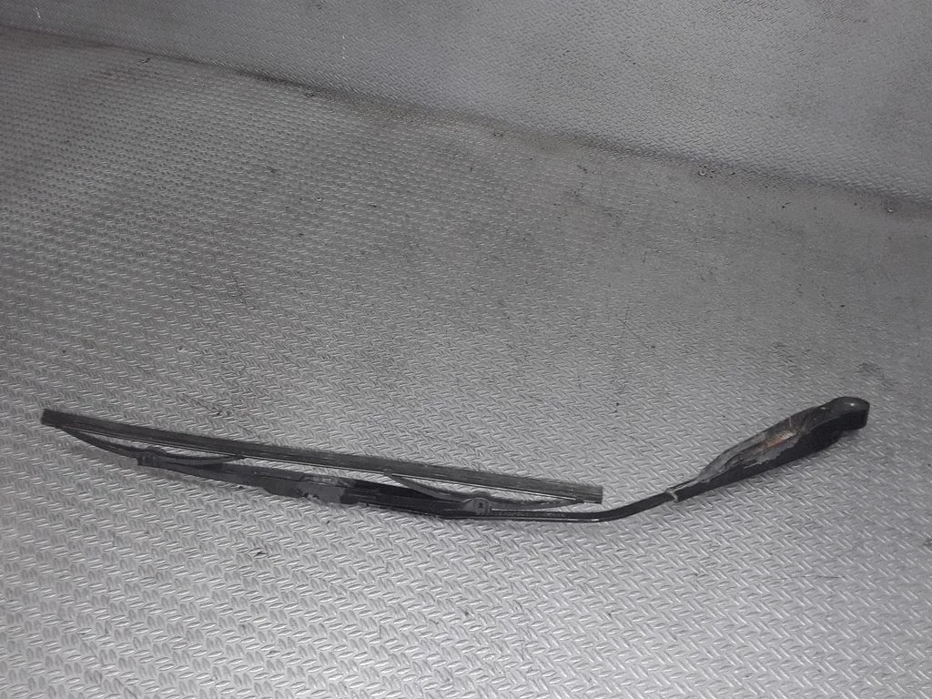 Tagaklaasi kojamees 09204195 – Opel Agila A (2000-2007)