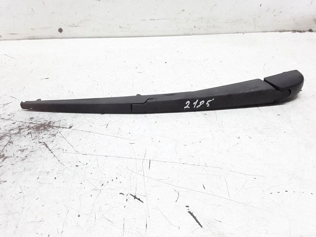 Rear wiper blade – Toyota RAV 4 (XA30) (2006-2016)