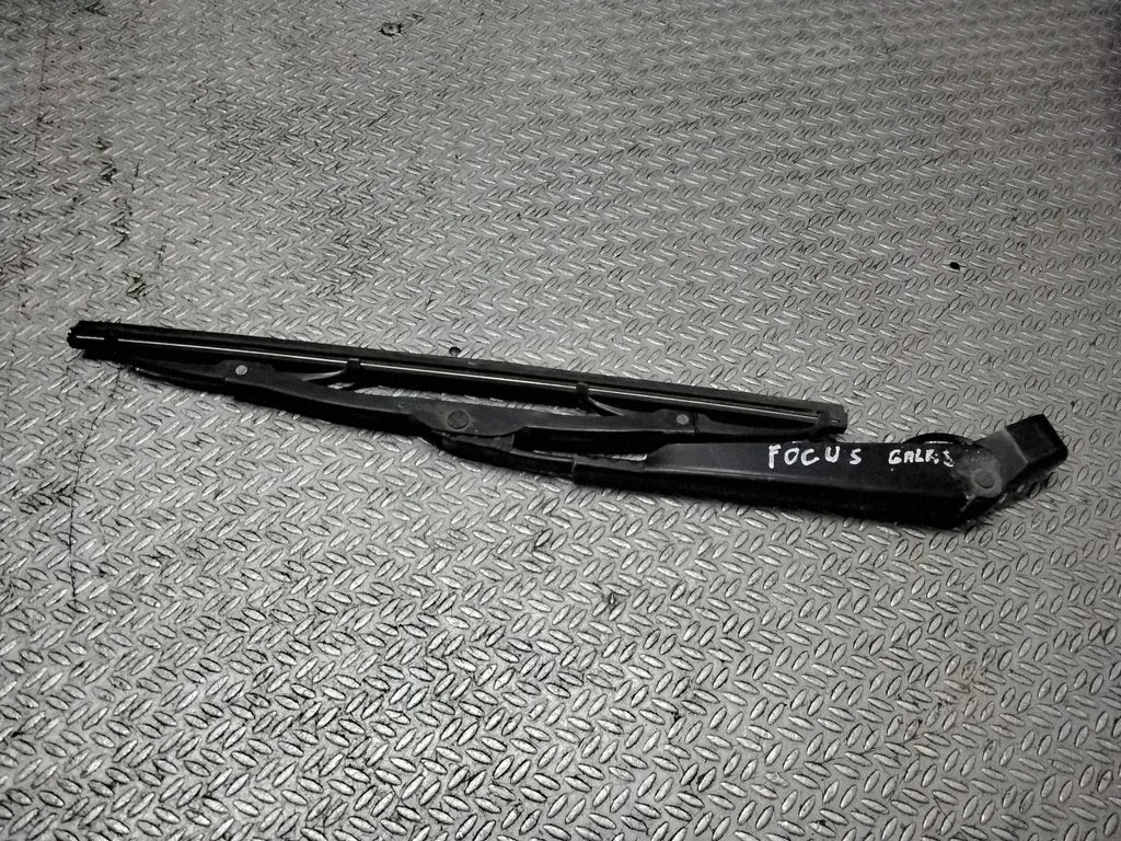 Rear wiper blade – Ford Focus C-MAX (2003-2010)