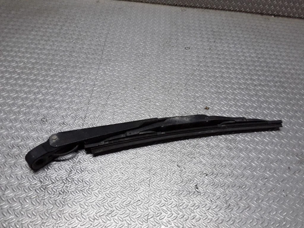 Rear wiper blade – Ford Focus C-MAX (2003-2010)