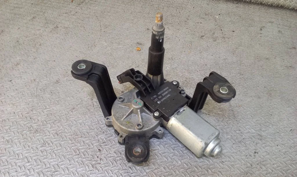 Rear window wiper motor – Opel Astra H (2004-2012)