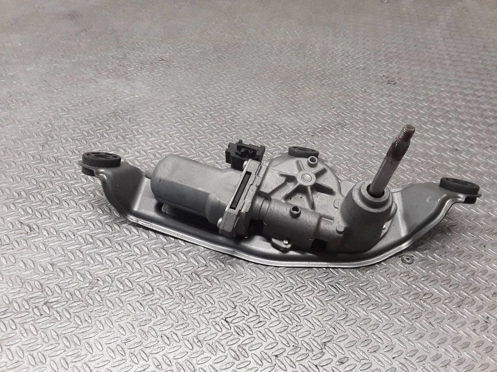 Rear window wiper motor – Mazda 3 II (2009-2013)