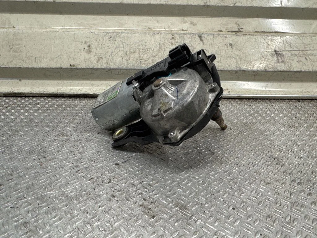 Aizmugurējā stikla tīrītāja motoriņš – Toyota Aygo AB10 (2005-2014)