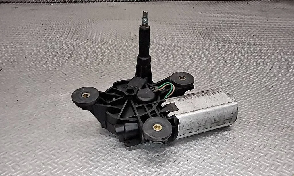 Rear window wiper motor
