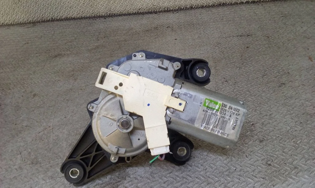 Rear window wiper motor 8200318354A – Renault Modus (2004-2007)