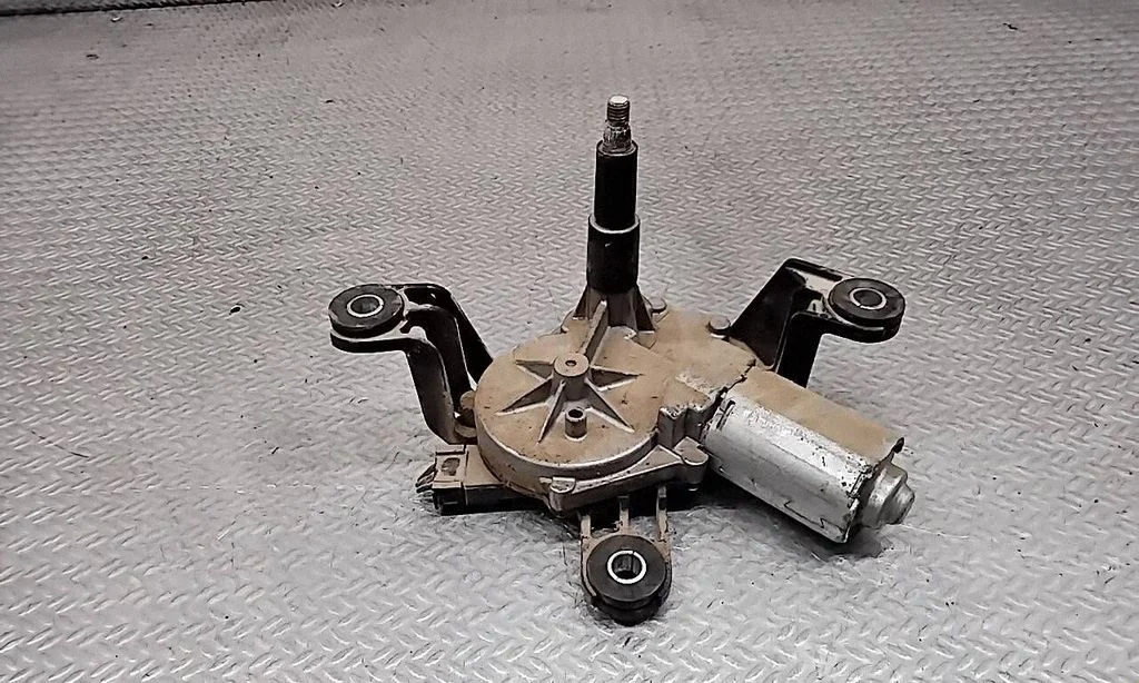 Rear window wiper motor – Opel Zafira B (2005-2014)