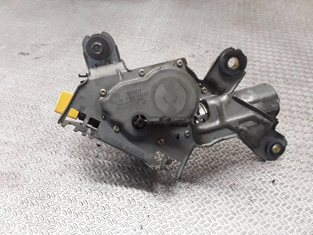 Rear window wiper motor – Mercedes-Benz ML-Class W163 (1997-2005)
