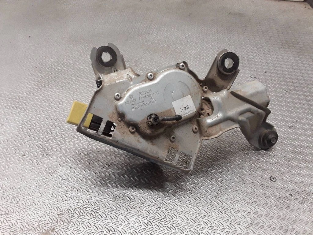 Rear window wiper motor – Mercedes-Benz ML-Class W163 (1997-2005)