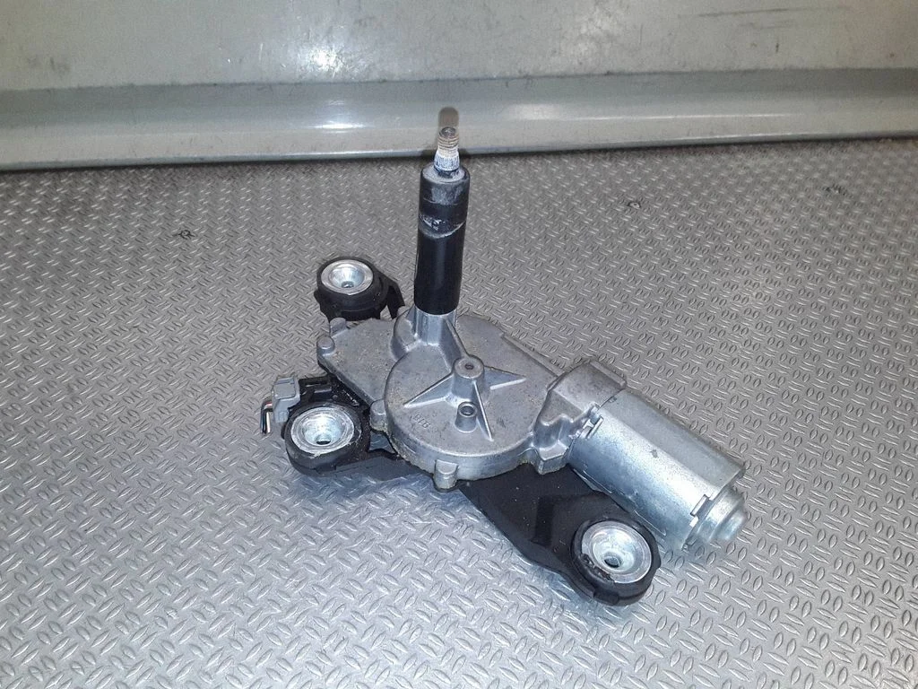 Rear window wiper motor – Ford Focus C-MAX (2003-2010)