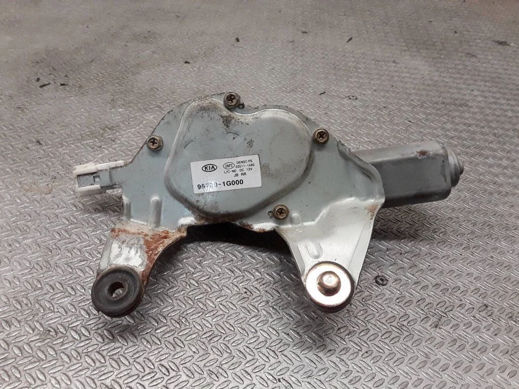Rear window wiper motor – KIA Rio (2001-2005)