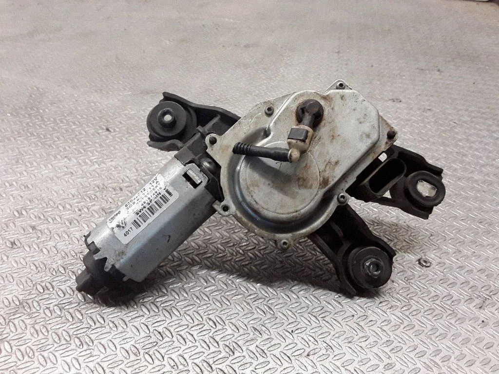 Rear window wiper motor – Volkswagen Passat B5.5 (2001-2005)