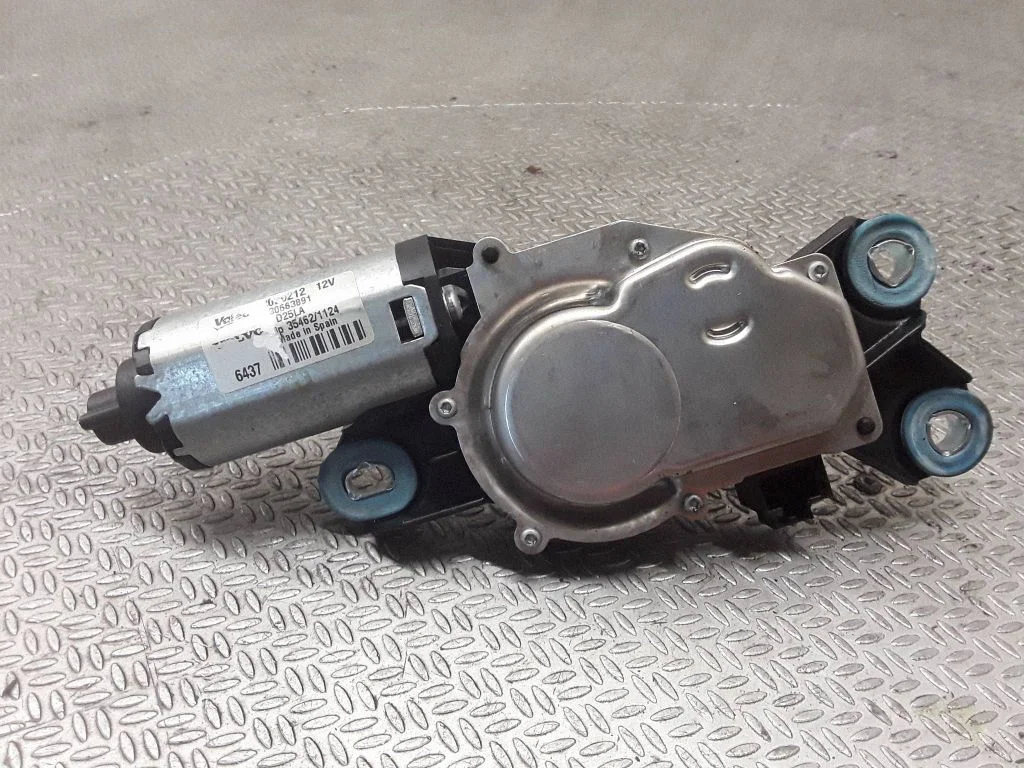 Aizmugurējā stikla tīrītāja motoriņš – Volvo V70 (2005-2008)