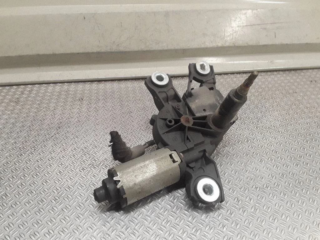 Rear window wiper motor – Volkswagen Passat CC (2008-2016)