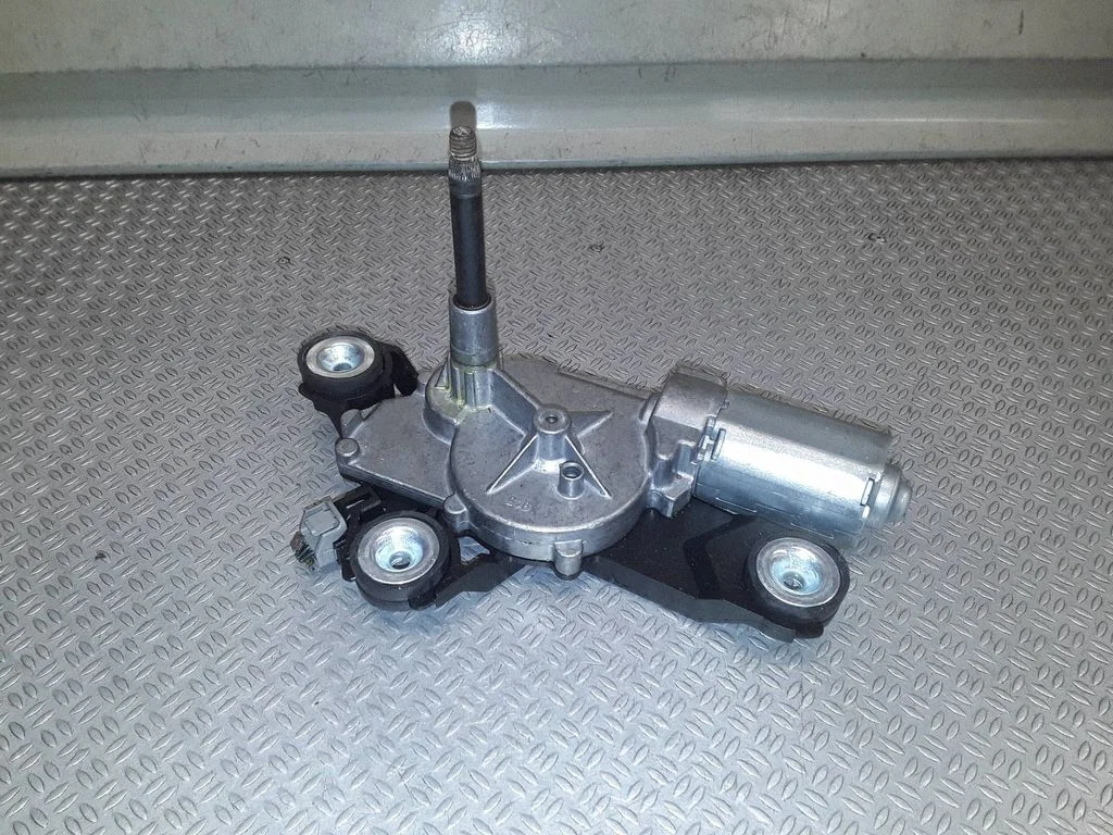 Rear window wiper motor – Volvo V50 (2008-2012)