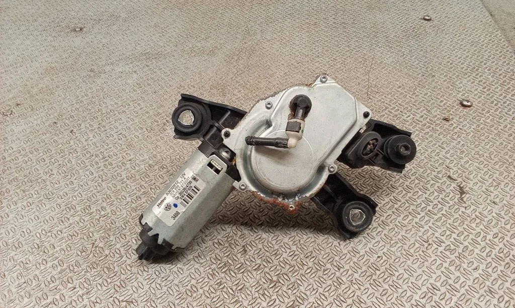 Rear window wiper motor – Volkswagen Passat CC (2008-2016)