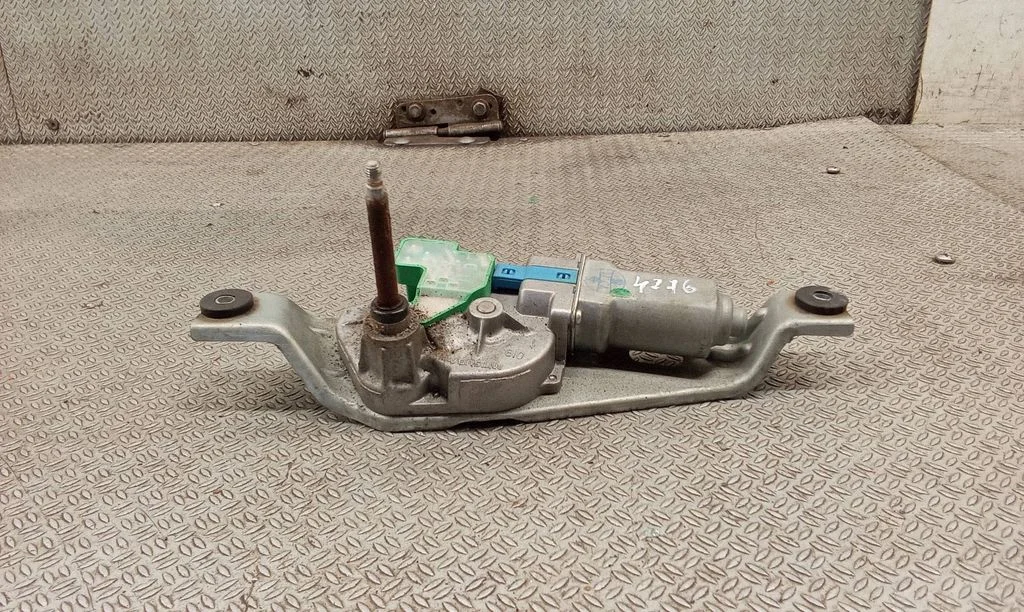 Aizmugurējā stikla tīrītāja motoriņš – Subaru Impreza III (2008-2011)