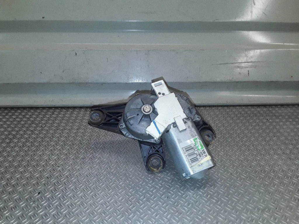 Rear window wiper motor – Renault Grand Modus (2008-2012)