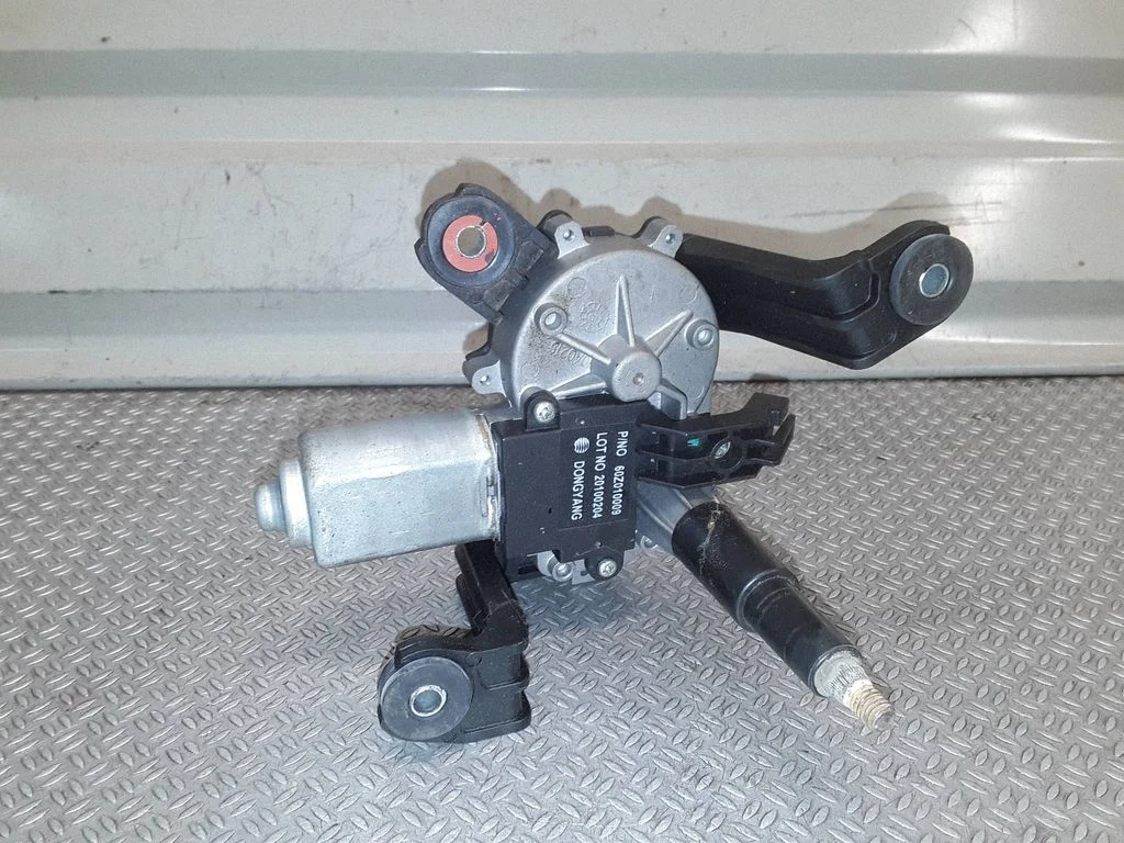 Rear window wiper motor – Opel Astra H (2004-2012)