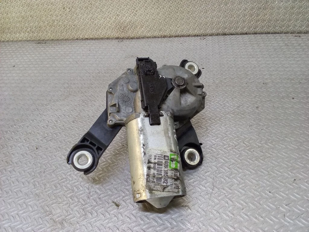 Tagaklaasi kojamehe mootor 009185821