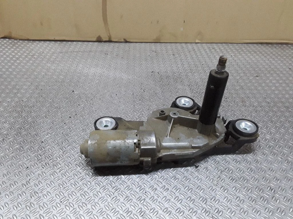 Rear window wiper motor – Ford Focus C-MAX (2003-2010)