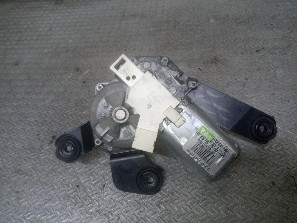 Tagaklaasi kojamehe mootor – Citroen C3 (2002-2004)