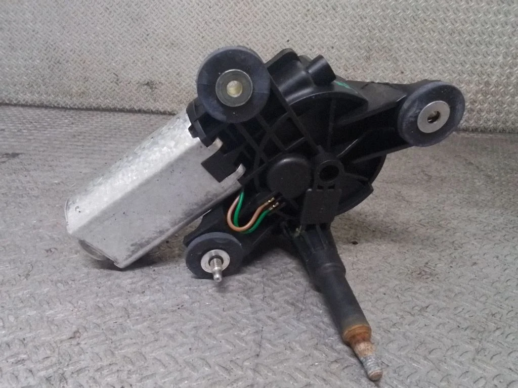 Aizmugurējā stikla tīrītāja motoriņš MS2596007000 – Fiat Panda II (2003-2012)