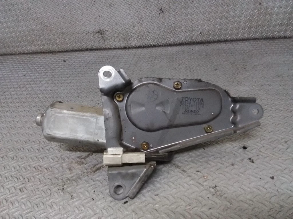 Tagaklaasi kojamehe mootor – Toyota Yaris Verso (1999-2005)