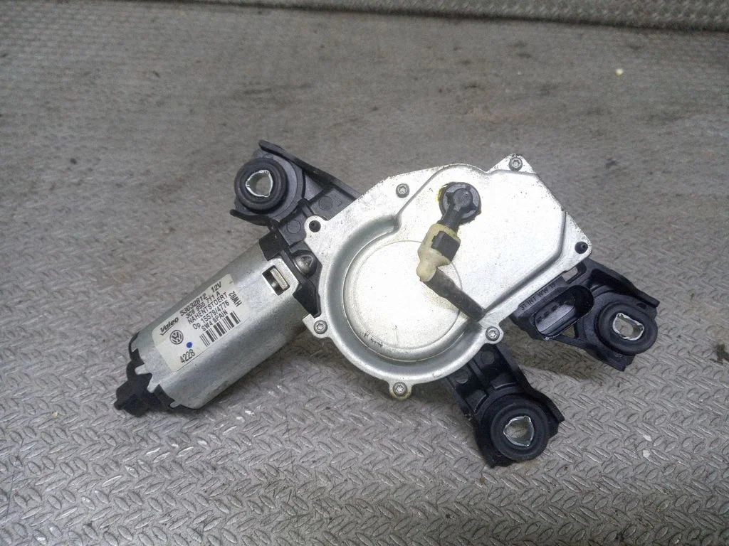 Rear window wiper motor – Volkswagen Passat B6 (2005-2010)