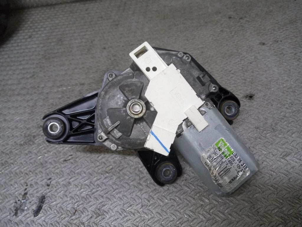 Rear window wiper motor – Renault Twingo II (2007-2014)
