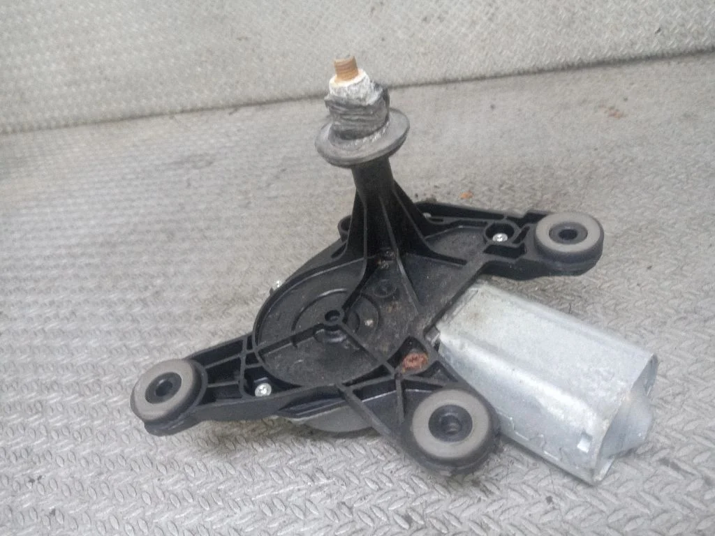 Aizmugurējā stikla tīrītāja motoriņš – Fiat Punto (199) (2005-2018)
