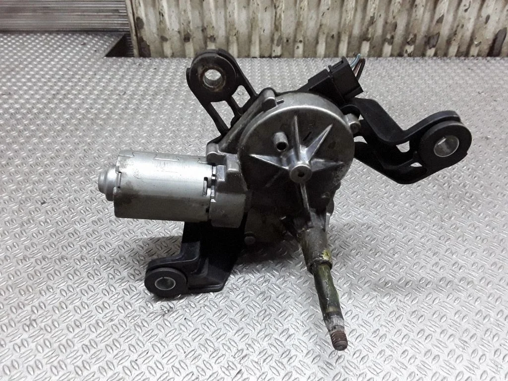 Rear window wiper motor – Opel Astra H (2004-2012)