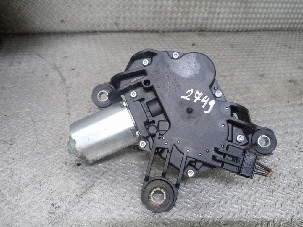 Rear window wiper motor – Opel Vectra C (2002-2005)