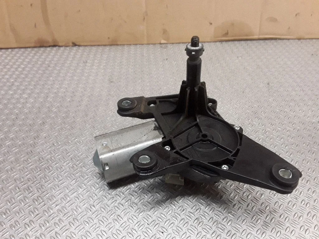Rear window wiper motor – Renault Trafic II (X83) (2001-2014)