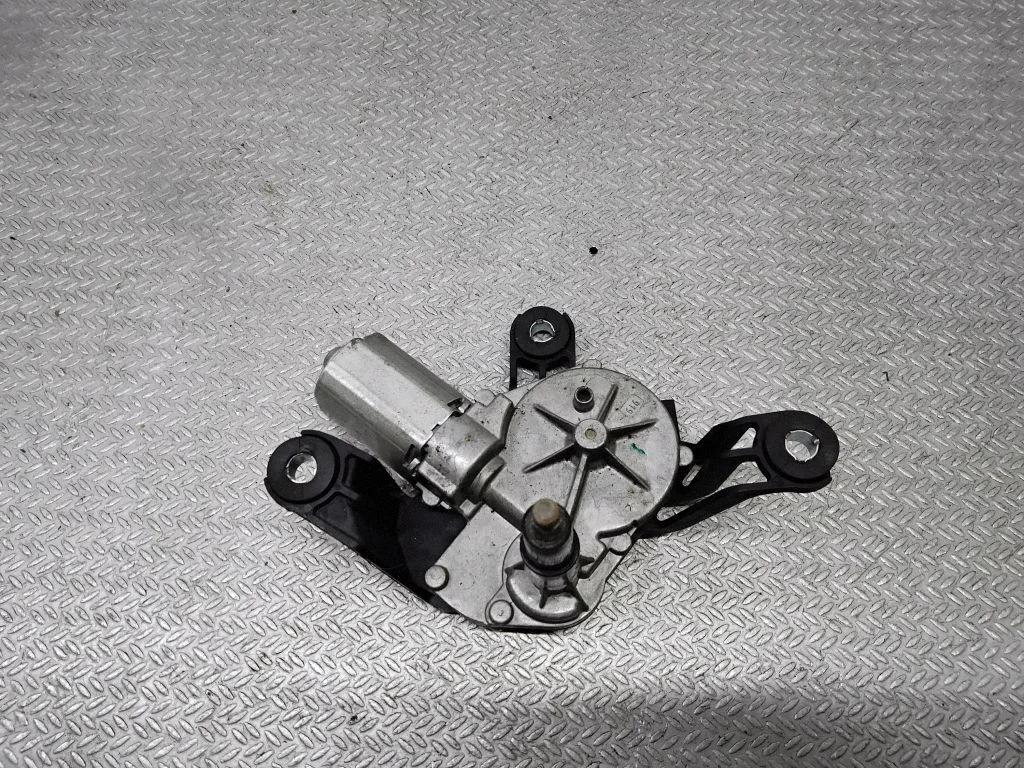 Rear window wiper motor – Opel Astra H (2004-2012)