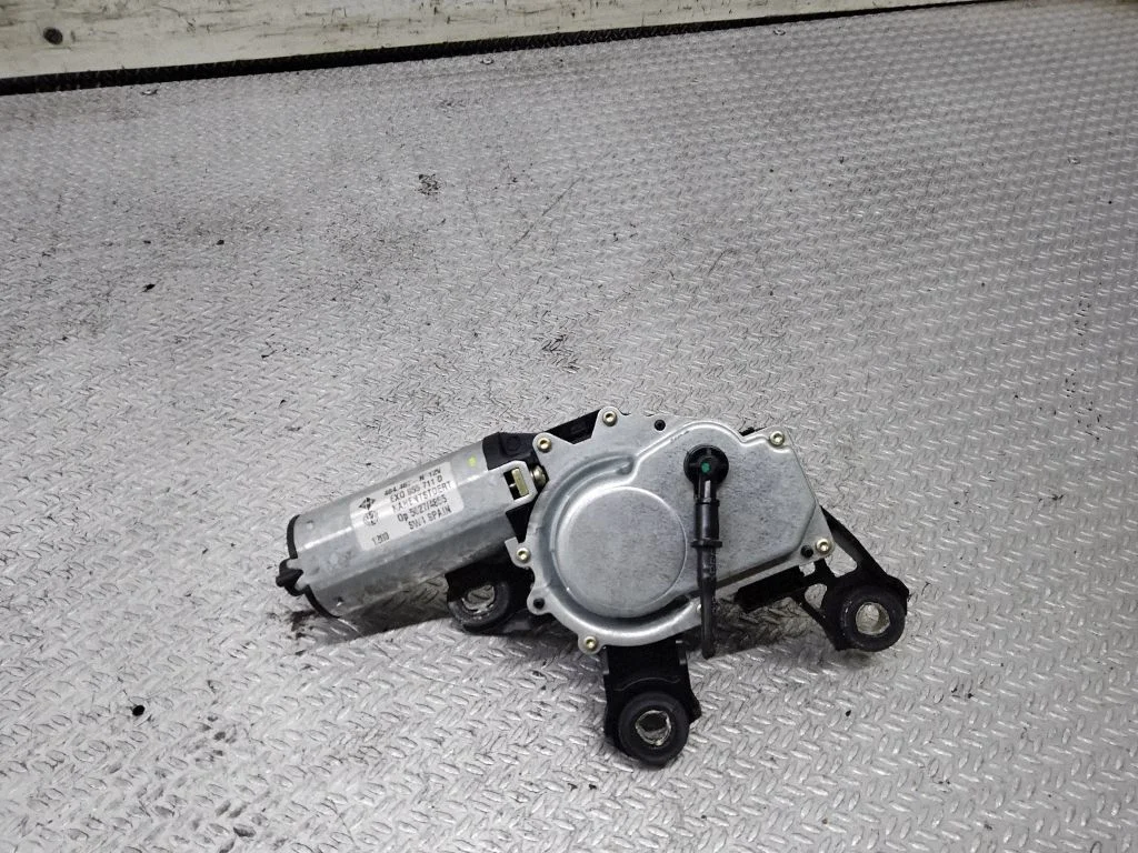 Rear window wiper motor – Volkswagen Polo III 6N 6N2 6NF (1995-2001)
