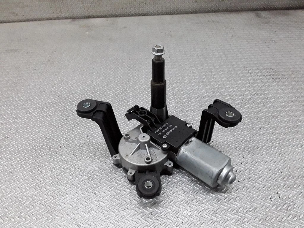 Rear window wiper motor – Opel Astra H (2004-2012)