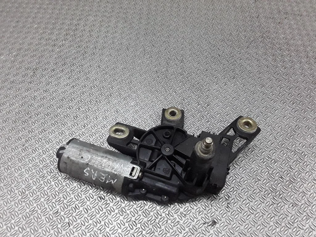 Rear window wiper motor