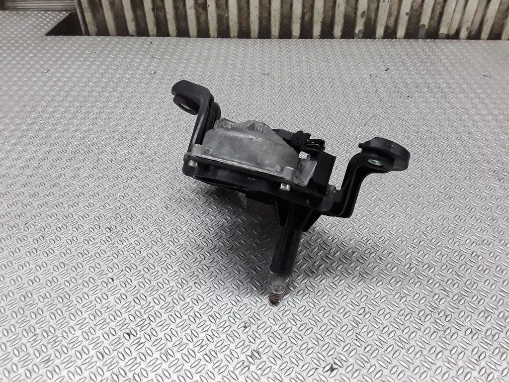 Tagaklaasi kojamehe mootor 53014512 – Opel Agila A (2000-2007)