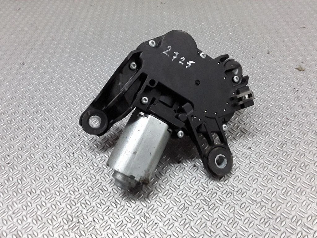 Rear window wiper motor – Opel Astra H (2004-2012)