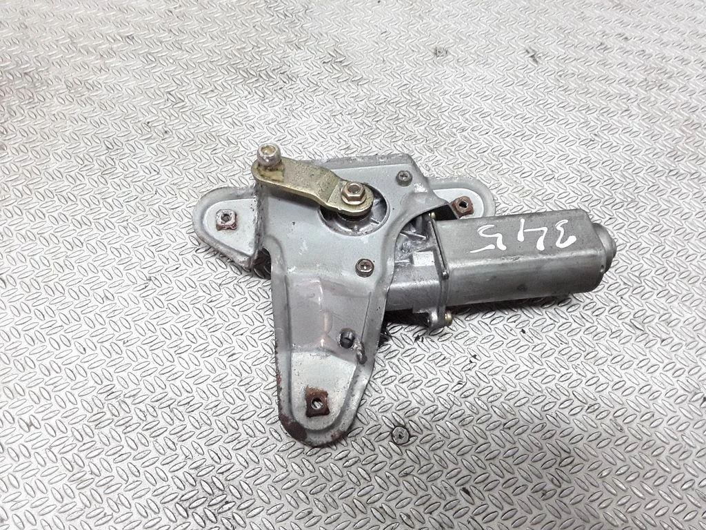 Rear window wiper motor – Toyota Previa (XR10, XR20) I (1990-2000)