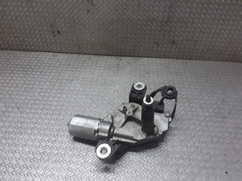 Rear window wiper motor – Volkswagen Golf Plus (2005-2013)