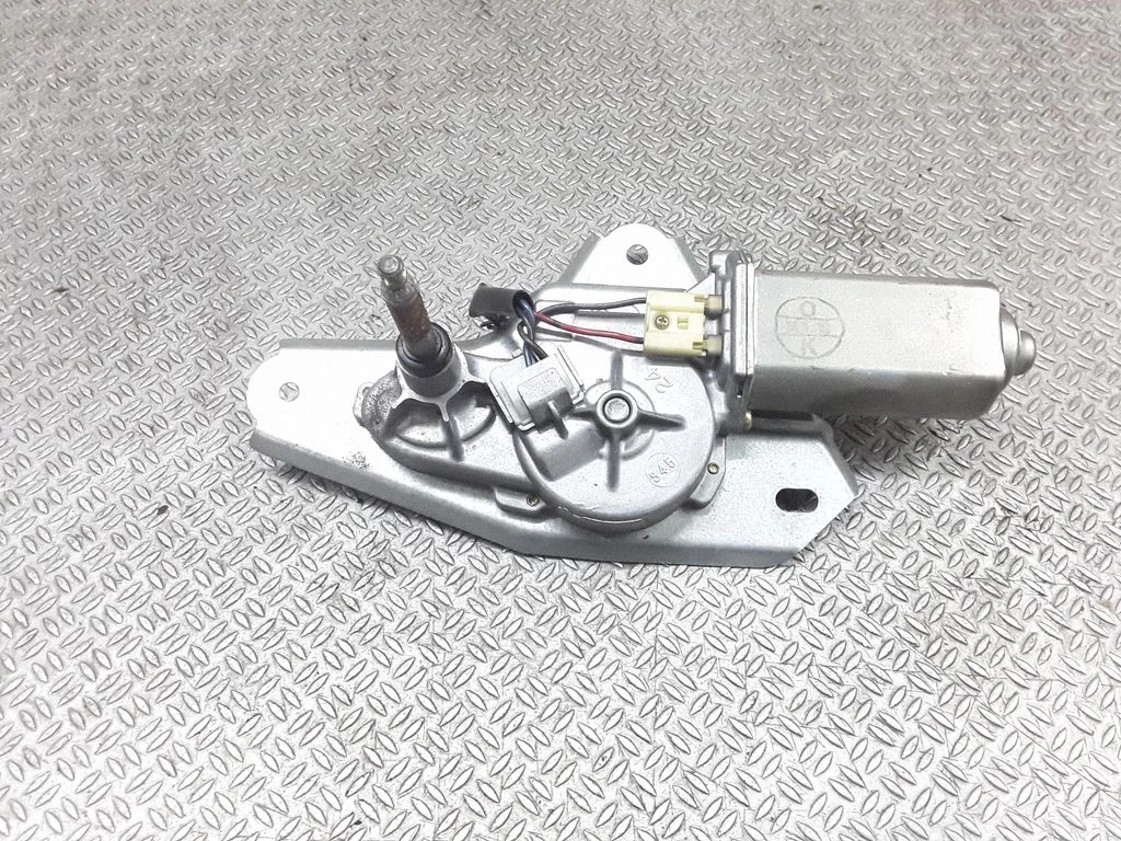 Tagaklaasi kojamehe mootor