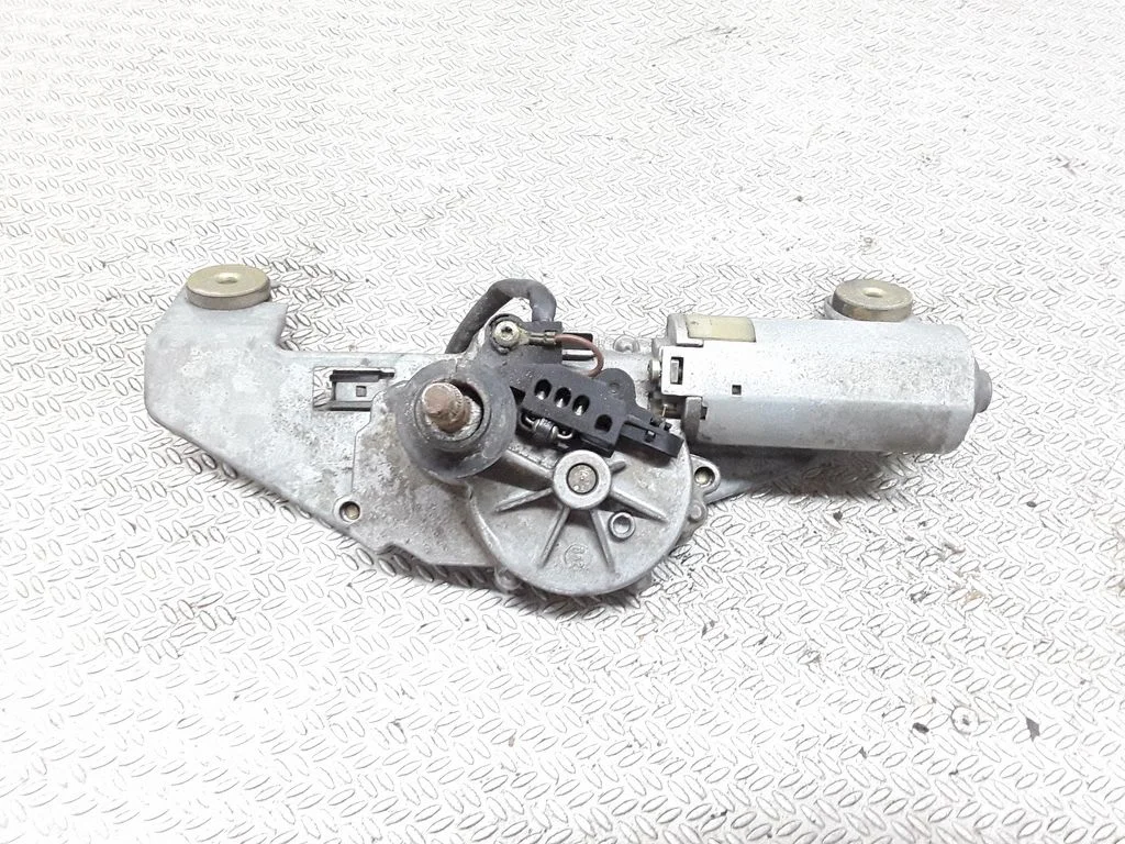 Rear window wiper motor – Volvo S40, V40 (1995-2004)