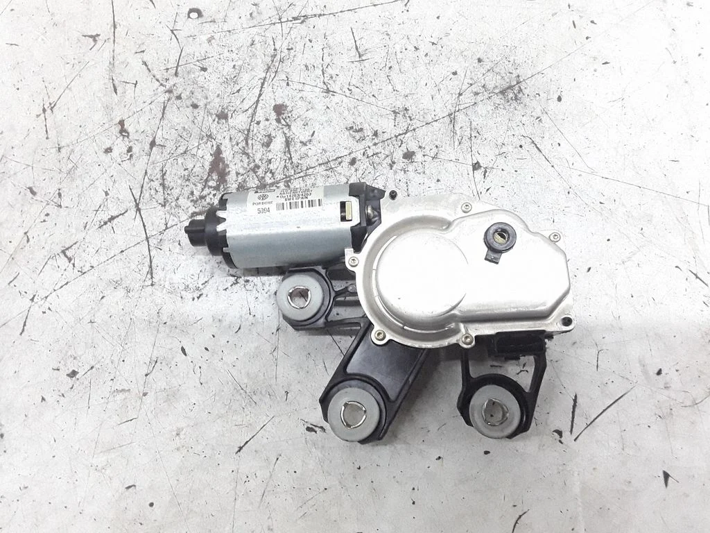 Rear window wiper motor – Porsche Cayenne (9PA) (2002-2010)