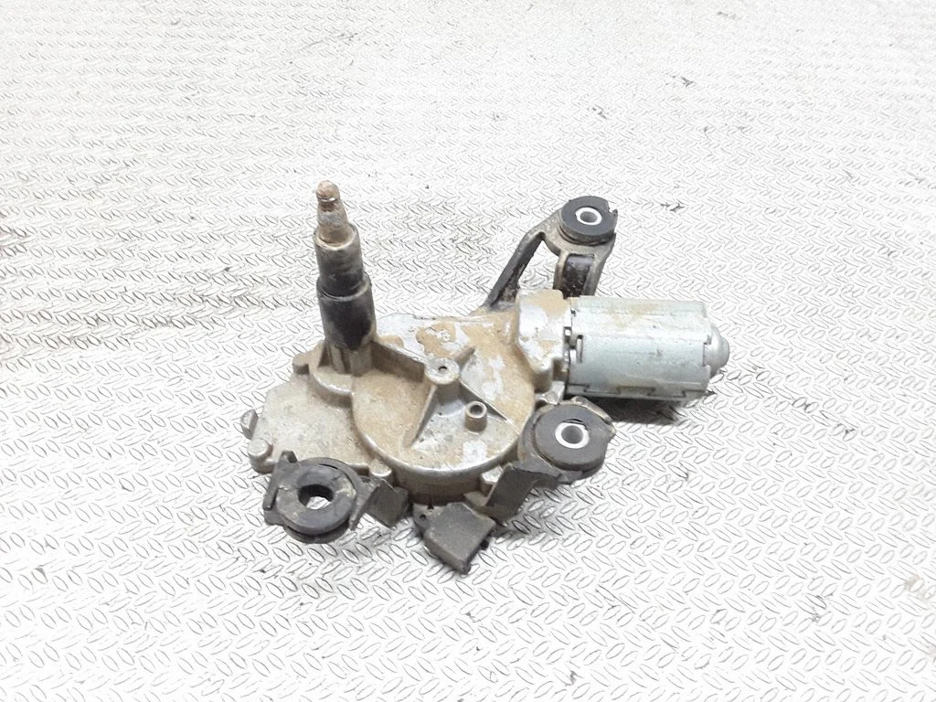 Rear window wiper motor – Renault Megane II (2002-2005)