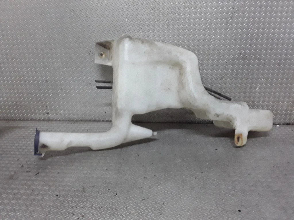 Windshield washer fluid reservoir/tank – Ford Fiesta (2009-2012)