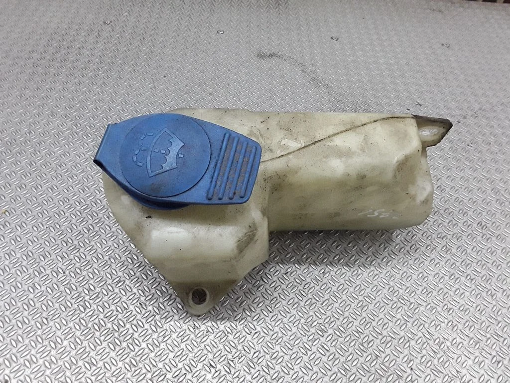 Windshield washer fluid reservoir/tank – Audi A4 S4 B6 8E 8H (2001-2005)