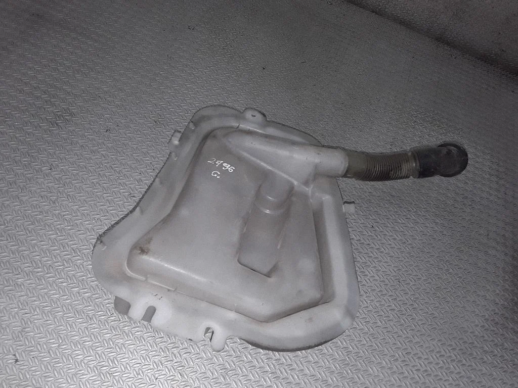 Windshield washer fluid reservoir/tank – BMW 3 Series E46 (1998-2005)