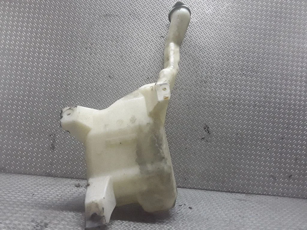 Logu mazgāšanas šķidruma tvertne – Honda Civic (2001-2005)