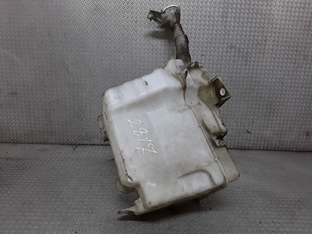 Logu mazgāšanas šķidruma tvertne – Mitsubishi Lancer Evolution X (2008-2014)